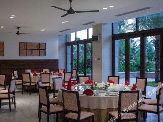 Aloha Oceanfront Suite Resort Линшуй Экстерьер фото