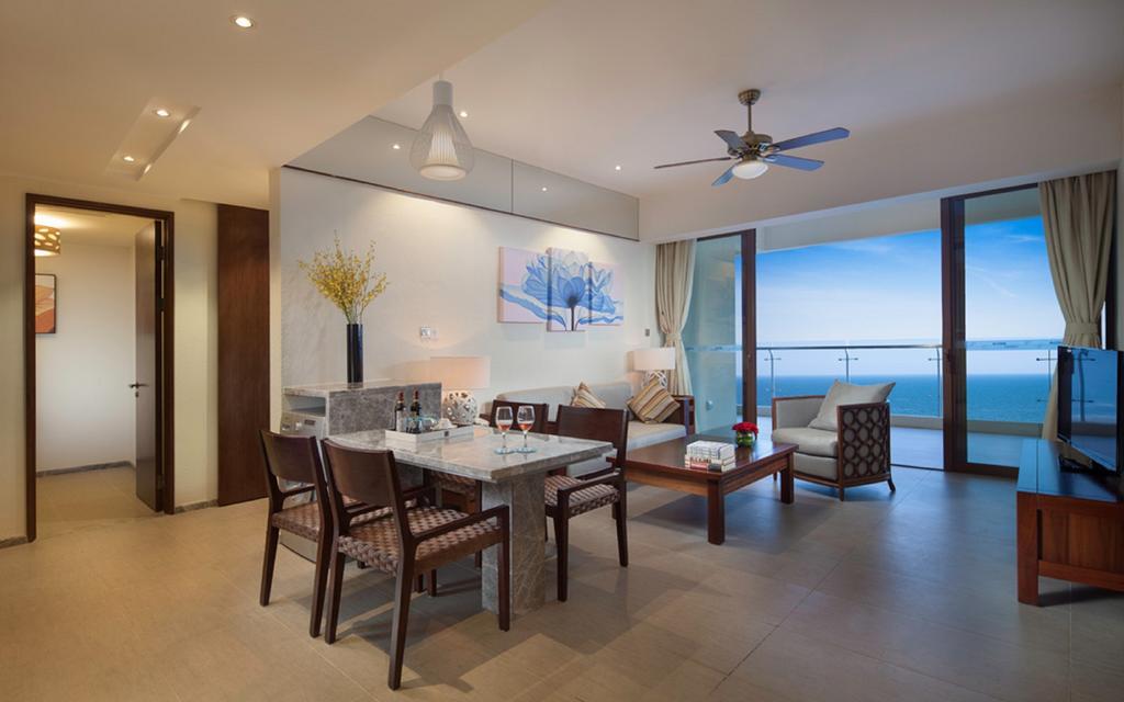 Aloha Oceanfront Suite Resort Линшуй Номер фото